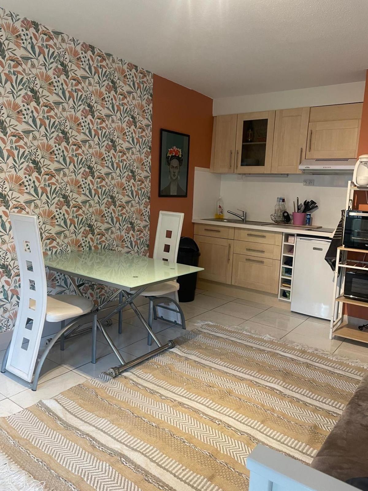 Le Val Fleuri Apartment Sete Ngoại thất bức ảnh
